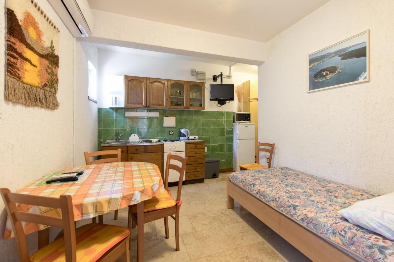Apartmani Lovorka Punat Extérieur photo