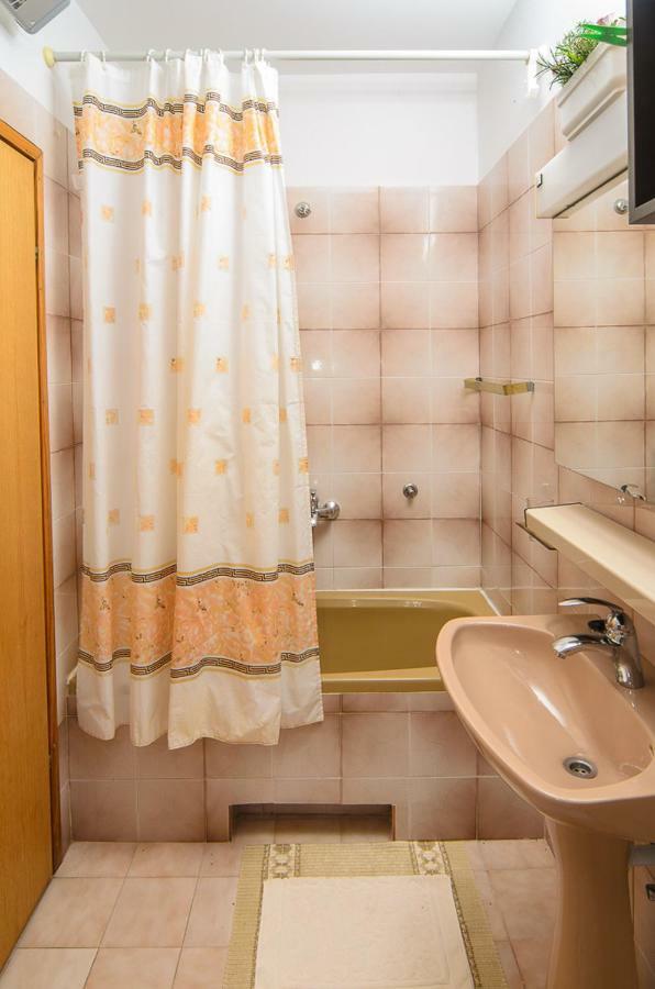 Apartmani Lovorka Punat Extérieur photo