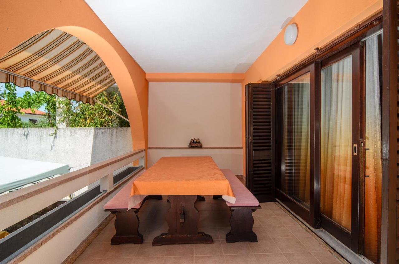 Apartmani Lovorka Punat Extérieur photo